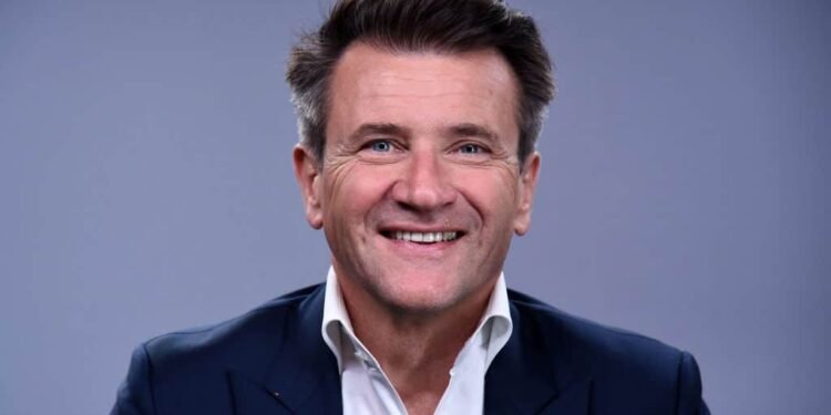 Tin tức coin – Nhà đầu tư Shark Tank Rober Herjavec gọi Bitcoin là tương lai