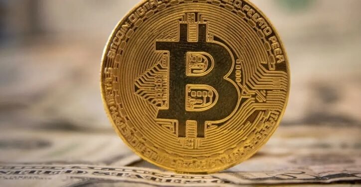 Tin tức coin – Tổng kết tuần: Bitcoin vượt 25.000 USD, cổ phiếu tiền điện tử tăng vọt