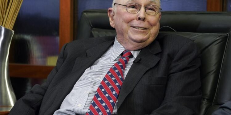 Tin tức coin – Tỷ phú Charlie Munger bị chỉ trích vì dìm Bitcoin