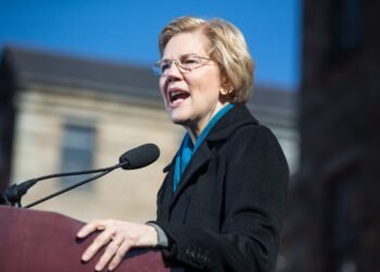 Tin tức coin – Elizabeth Warren gọi tiền điện tử là ‘phương thức lựa chọn’ để trốn tránh trừng phạt