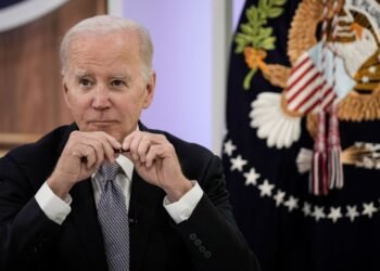 Tin tức coin – Giám đốc truyền thông của Biden bị cấm tiếp cận tiền điện tử