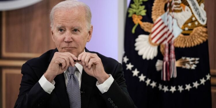 Tin tức coin – Giám đốc truyền thông của Biden bị cấm tiếp cận tiền điện tử