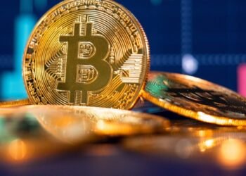 Tin tức coin – Gã khổng lồ ngân hàng Standard Chartered cho biết giá Bitcoin có thể đạt 100000 USD vào cuối năm