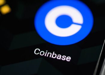 Tin tức coin – Coinbase bị hạ cấp xếp hạng tín dụng xuống ‘tiêu cực’